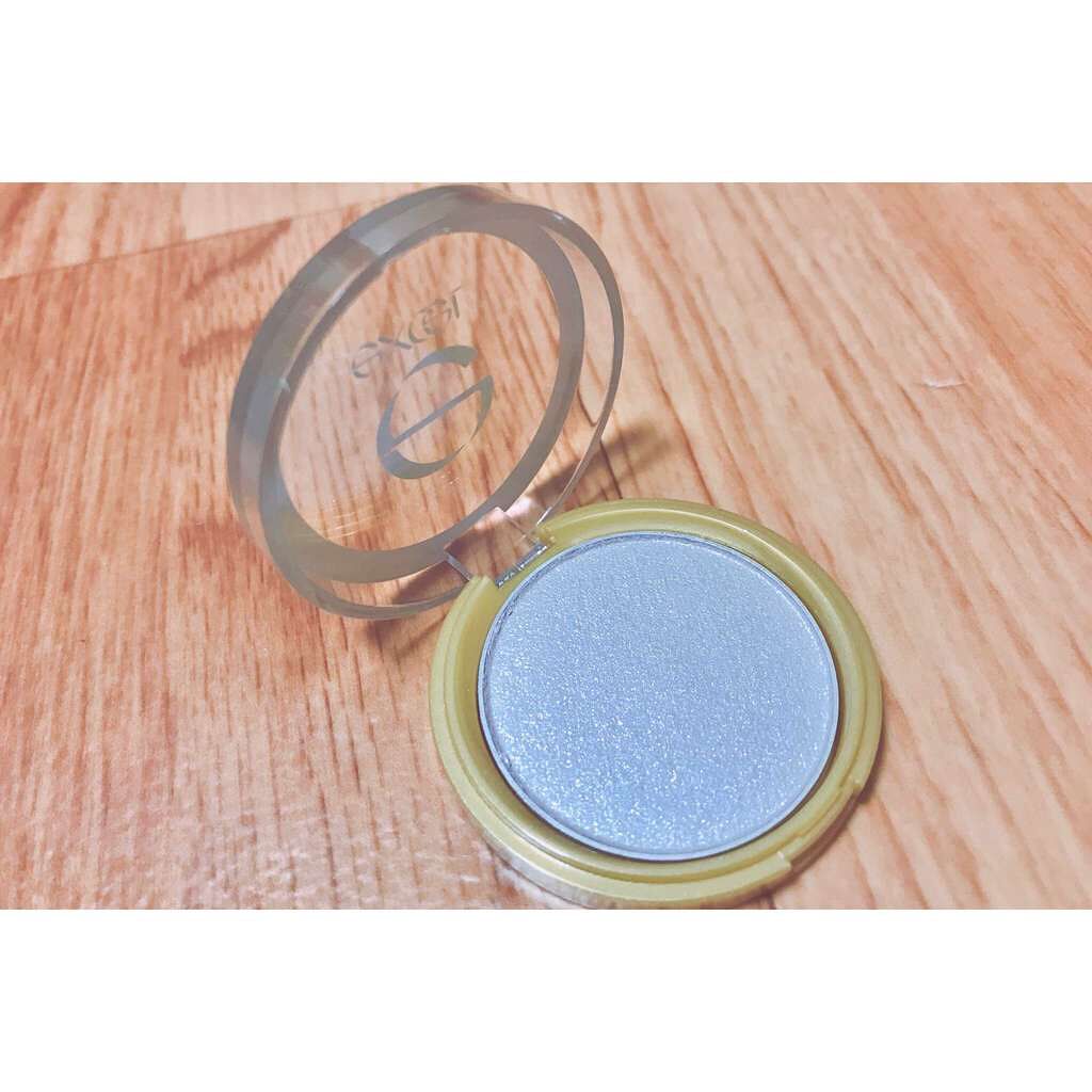 シャイニーシャドウ N/excel/単色アイシャドウを使ったクチコミ(1枚目)