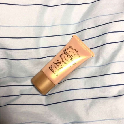 毛穴パテ職人 BBクリーム エンリッチのクチコミ「サナ 毛穴パテ職人 BBクリーム エンリッチ
01 自然な肌色タイプ
最近ハマってるベースメ.....」(1枚目)