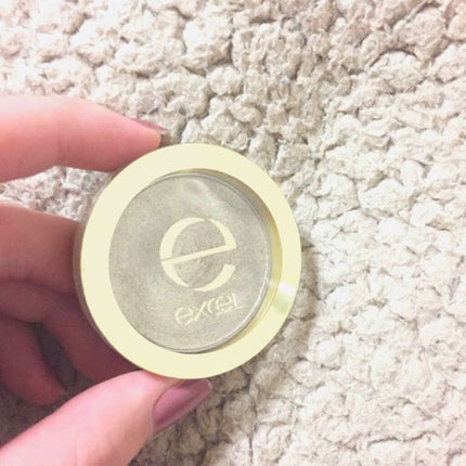 シャイニーシャドウ N/excel/単色アイシャドウを使ったクチコミ(1枚目)