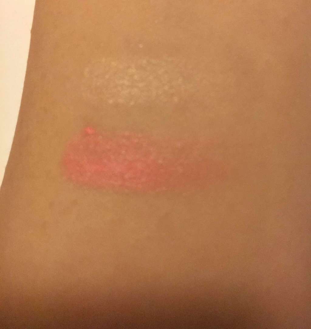 DECORTÉ AQ MW ブレンド ブラッシュのクチコミ「こちらもコスメデコルテのクリスマスコフレの商品です。チークとハイライトです。クリームタイプです.....」（3枚目）