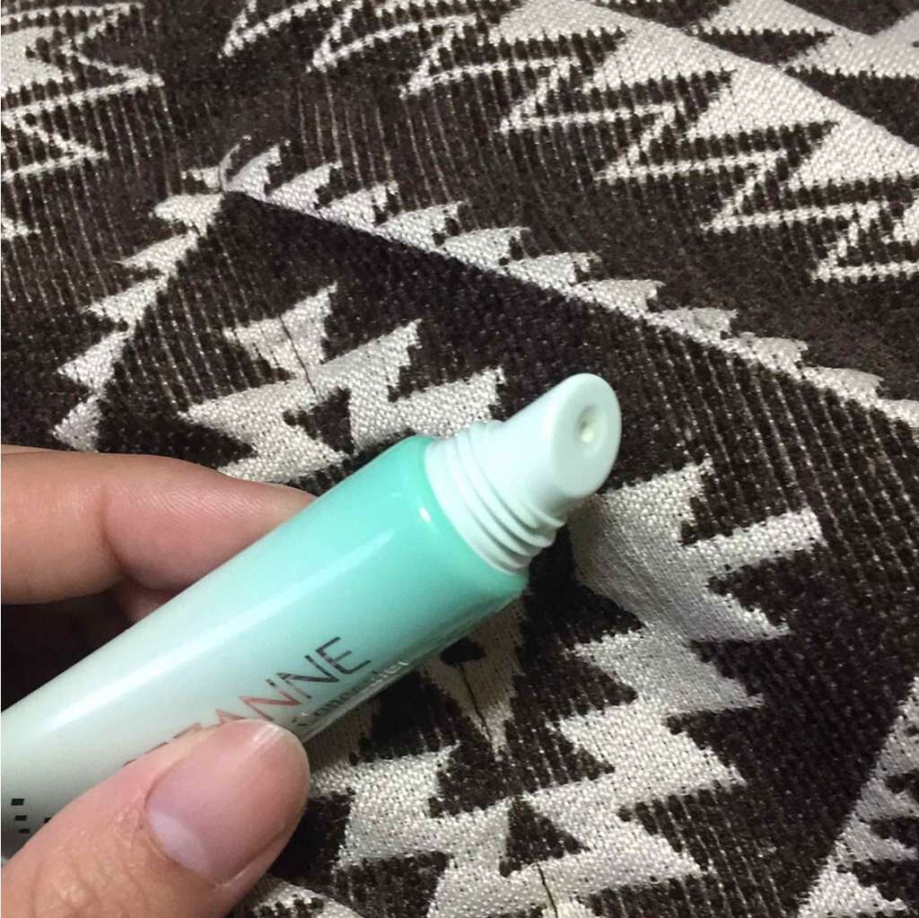 赤み補正コンシーラー/CEZANNE/クリームコンシーラーを使ったクチコミ(2枚目)