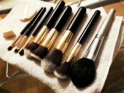 貴族のゴールド メイクブラシ11本セット 化粧ポーチ付き/SIXPLUS/メイクブラシを使ったクチコミ(2枚目)