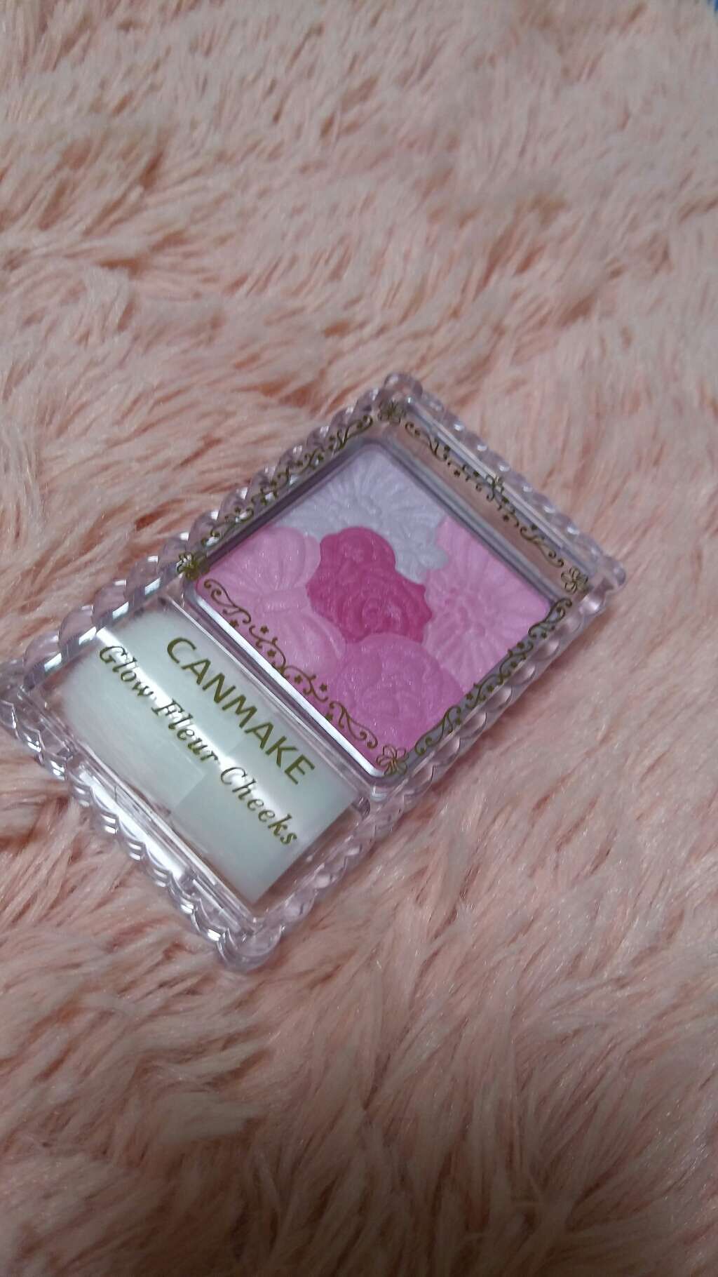 グロウフルールチークス/キャンメイク/パウダーチークを使ったクチコミ(1枚目)
