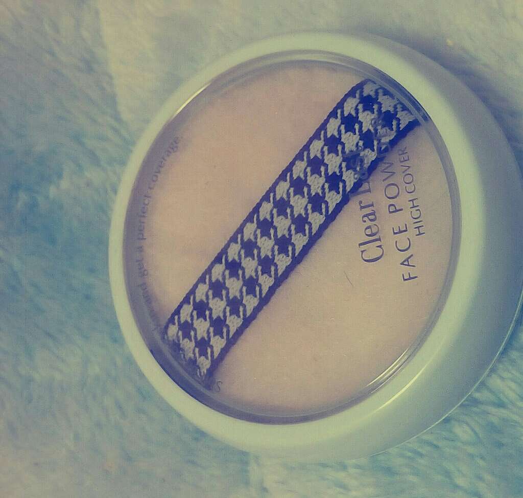 フェイスパウダー 薬用オークル/クリアラスト/プレストパウダーを使ったクチコミ(1枚目)