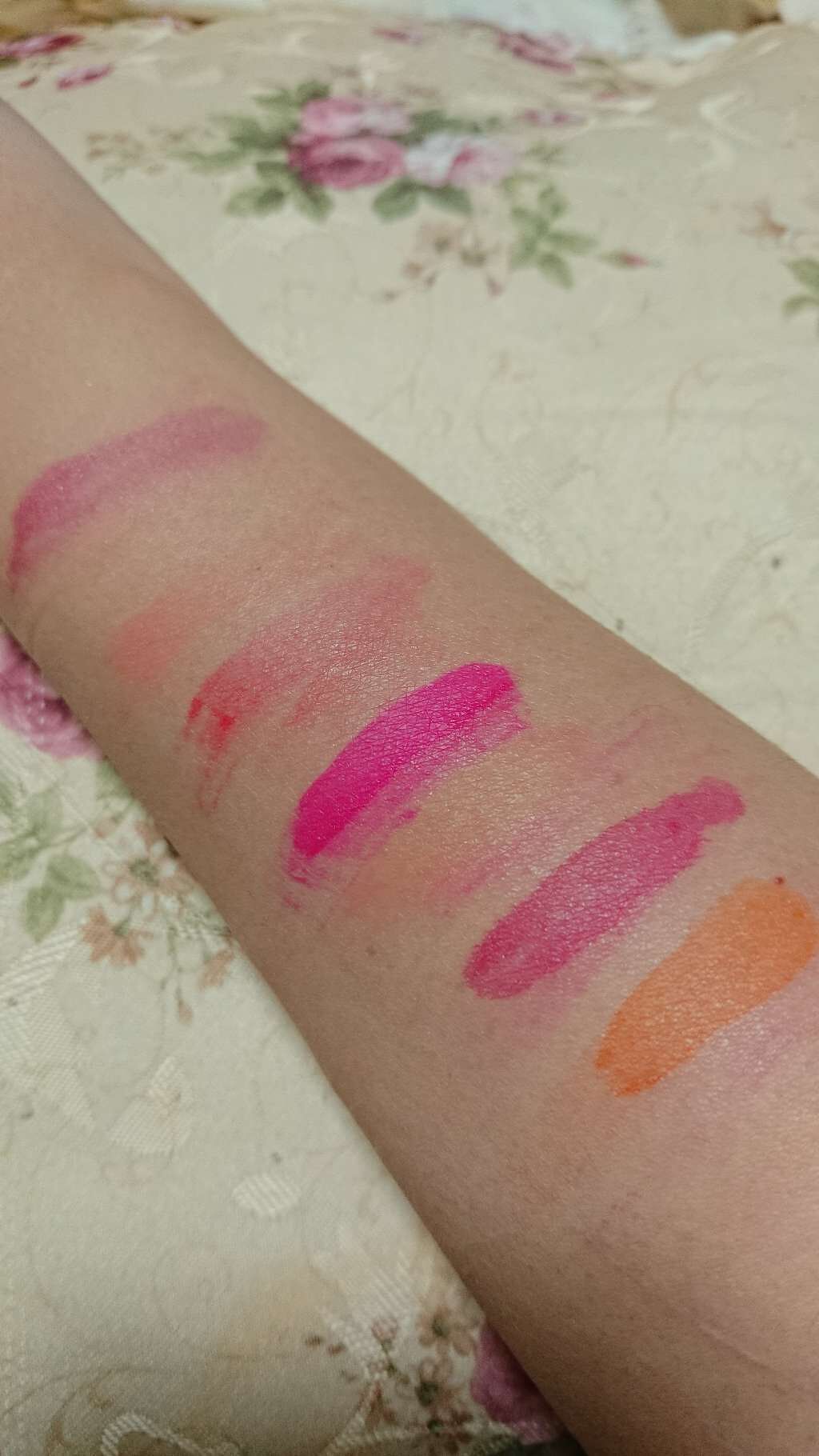 ベリーデリシャス カラーイン リキッドリップジューシー/ETUDE/口紅を使ったクチコミ(4枚目)