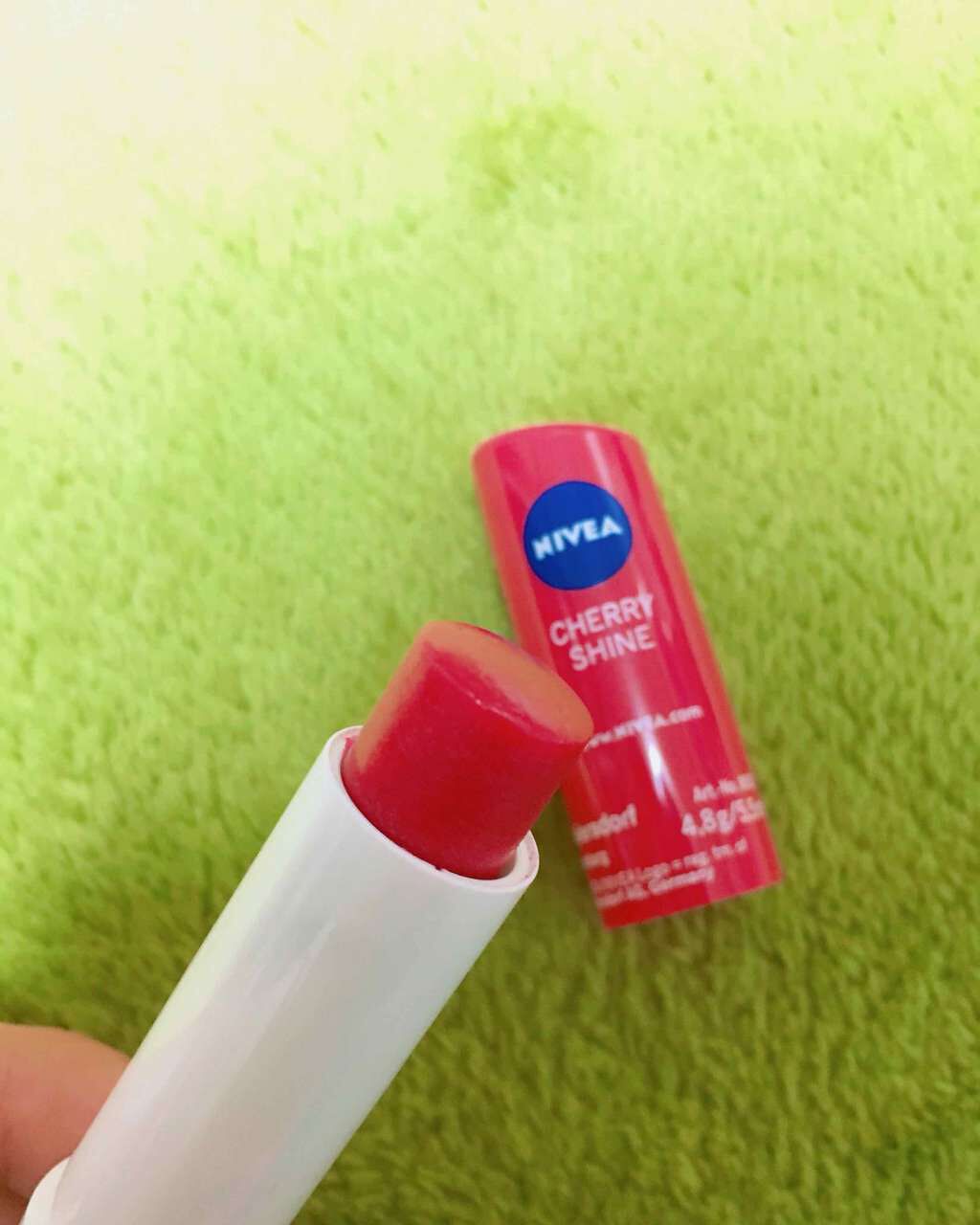 ニベア リップケアシャインシリーズ(韓国限定)/NIVEA(海外)/リップクリームを使ったクチコミ(2枚目)