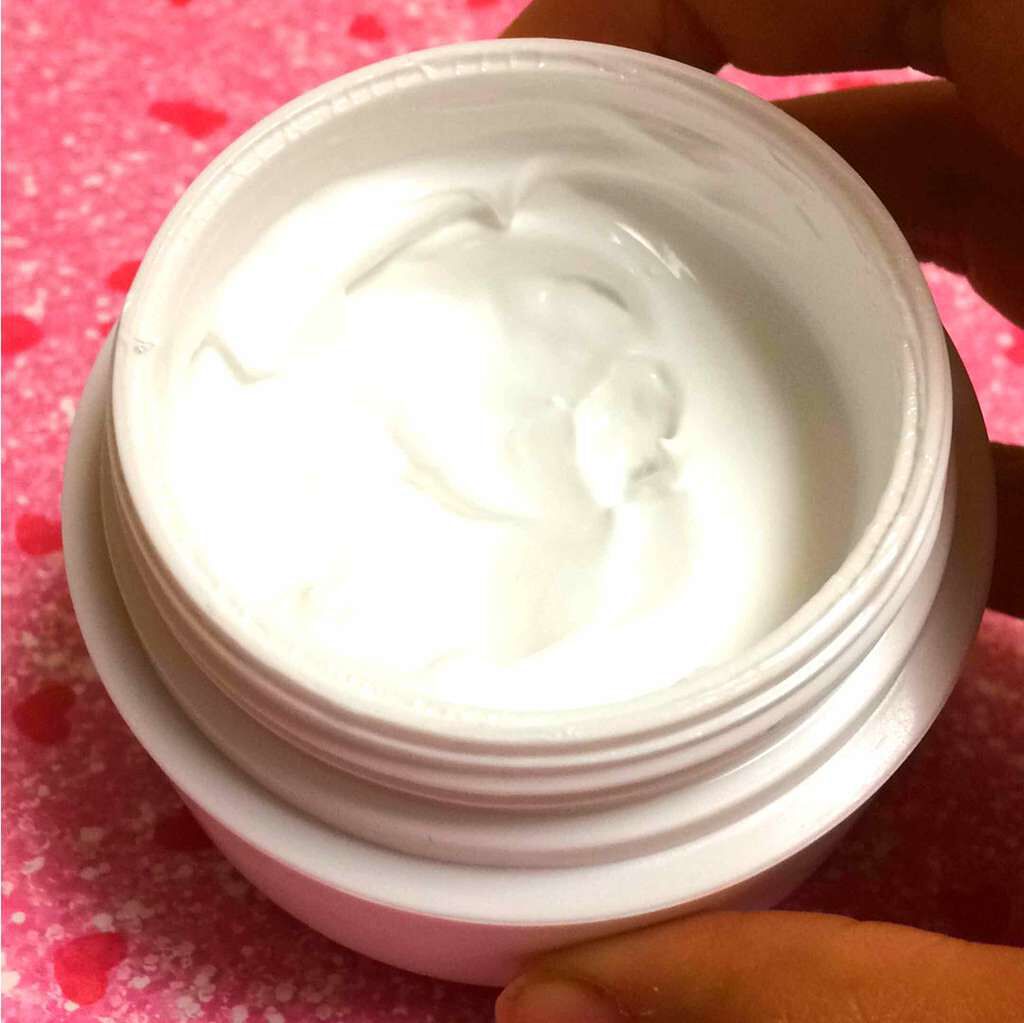 WHITE MILK CREAM/3CE/フェイスクリームを使ったクチコミ(2枚目)