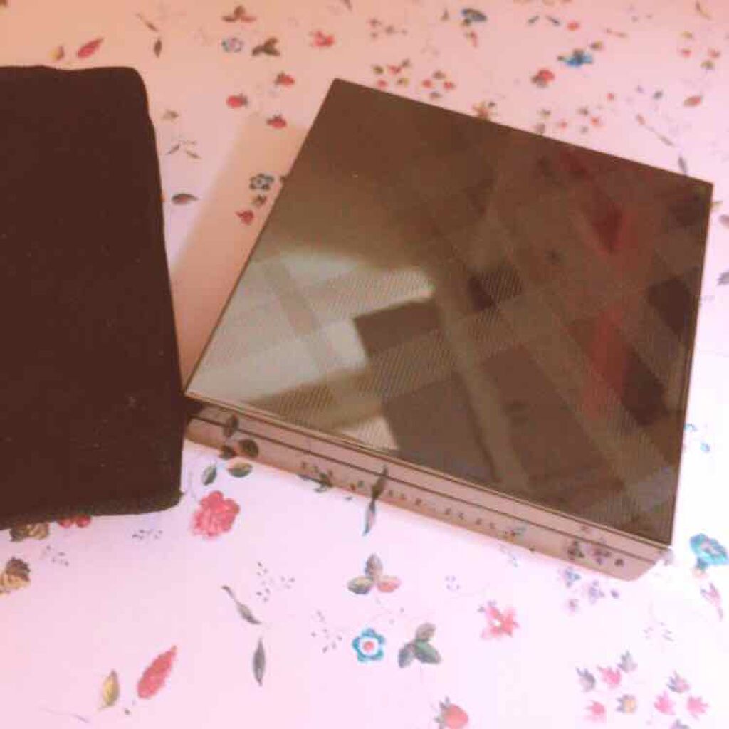 ライトグロウ/Burberry Beauty/パウダーチークを使ったクチコミ（2枚目）