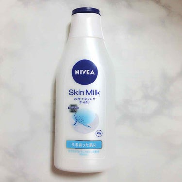 NIVEA Skin Milk 

乾燥肌なので 寝る前と朝起きてから
腕や脚に 塗るようにしてます 🐇♡✧︎*。

冬の乾燥が気になる人には
オススメです ☃️ 🎀*

#NIVEA  