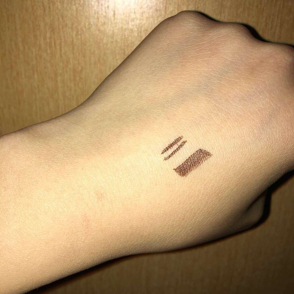 【旧品】シルキーリキッドアイライナーWP/D-UP/リキッドアイライナーを使ったクチコミ（3枚目）