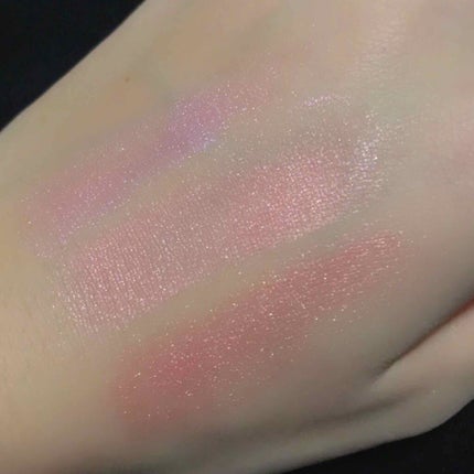 ブラッシング ハート/MAKEUP REVOLUTION/パウダーチークを使ったクチコミ(2枚目)