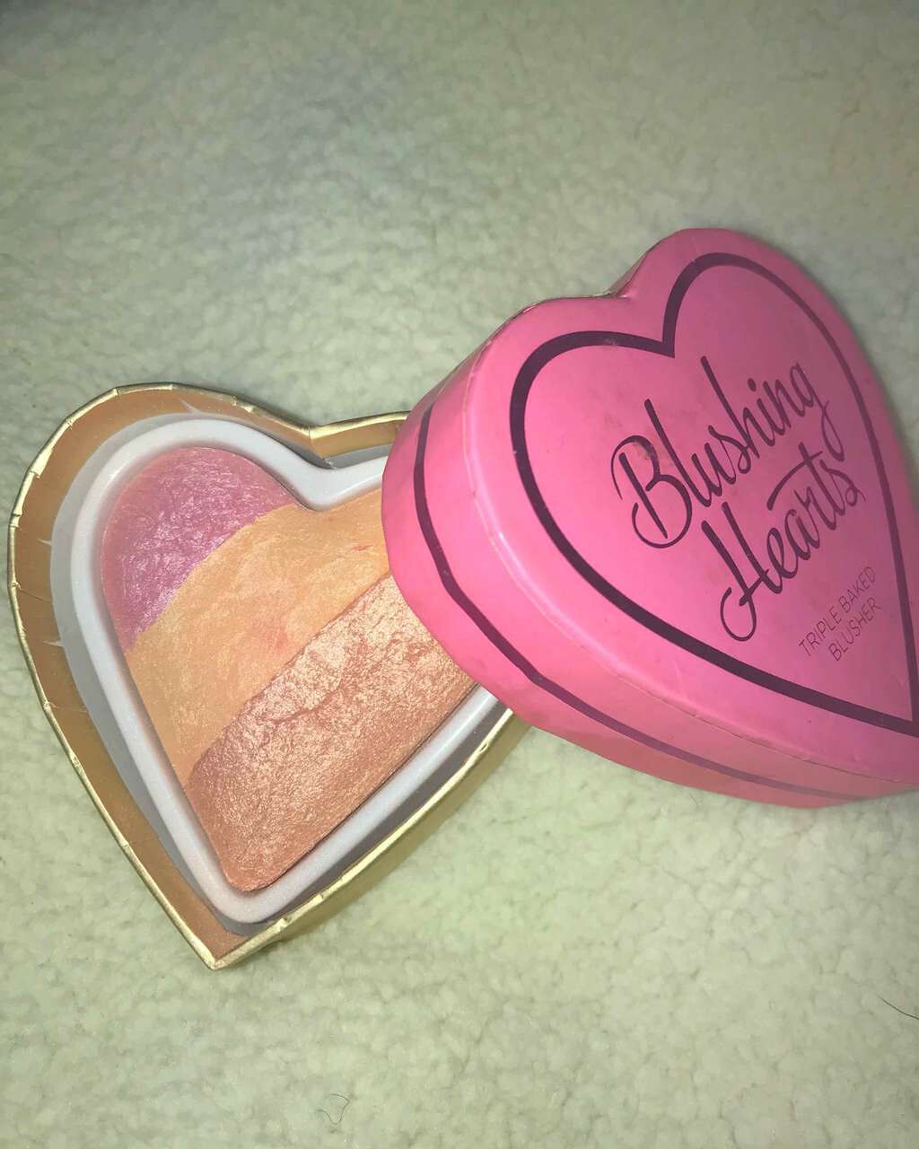 ブラッシング ハート/MAKEUP REVOLUTION/パウダーチークを使ったクチコミ(1枚目)
