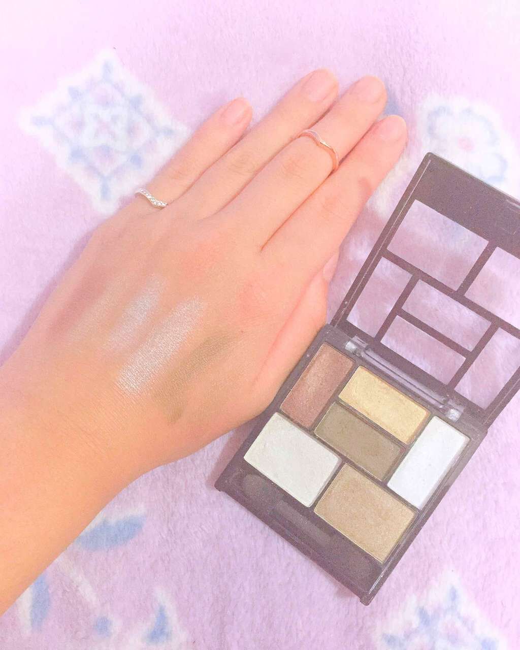 エルファー シャインカラーアイズ/DAISO/アイシャドウパレットを使ったクチコミ(3枚目)