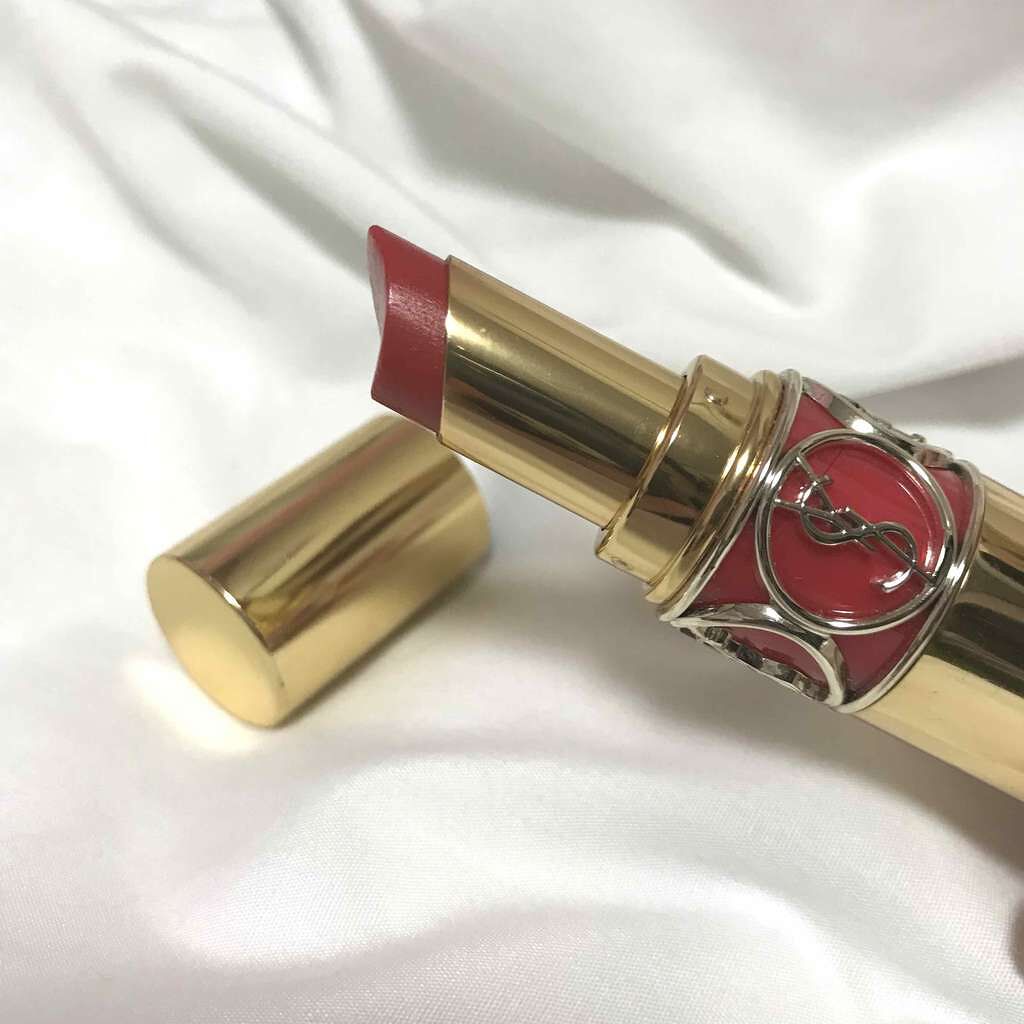 ルージュ ヴォリュプテ シャイン/YVES SAINT LAURENT BEAUTE/口紅を使ったクチコミ(2枚目)