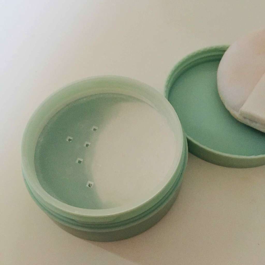 ノーセバム ミネラルパウダー/innisfree/ルースパウダーを使ったクチコミ(2枚目)