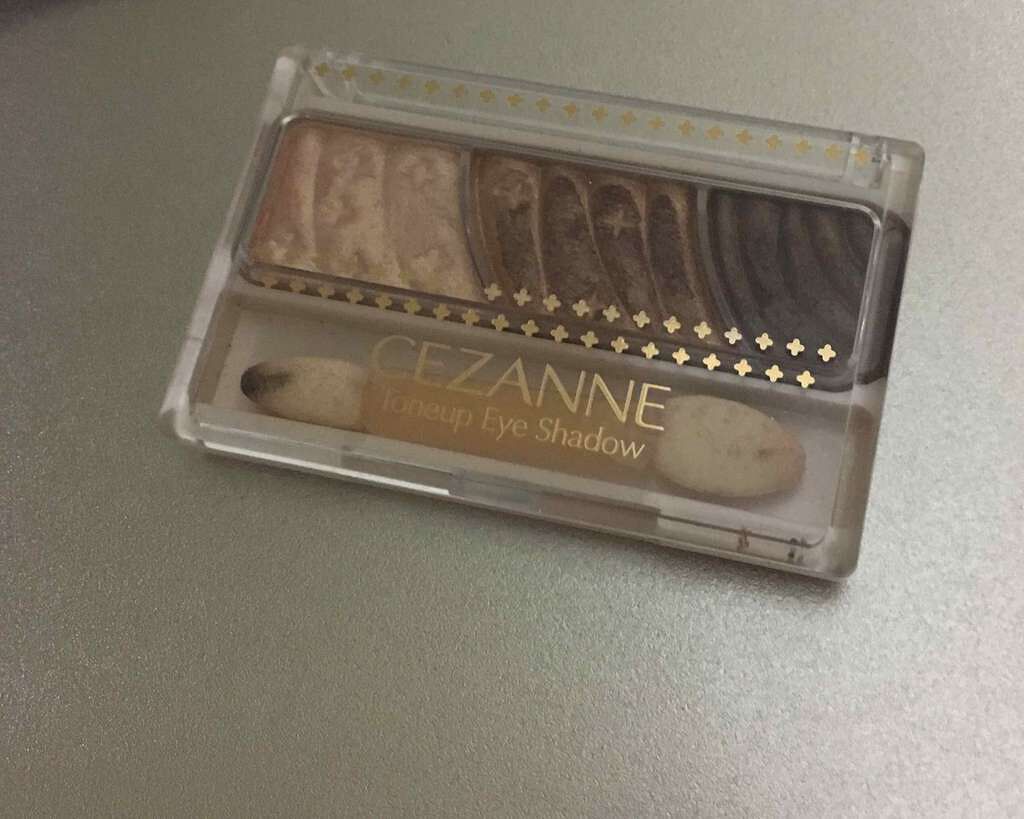 トーンアップアイシャドウ/CEZANNE/アイシャドウパレットを使ったクチコミ(1枚目)