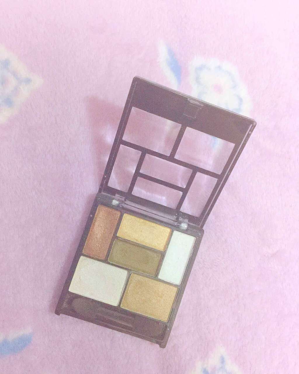 エルファー シャインカラーアイズ/DAISO/アイシャドウパレットを使ったクチコミ(2枚目)