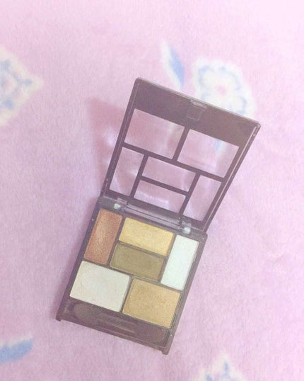 エルファー シャインカラーアイズ/DAISO/アイシャドウパレットを使ったクチコミ(2枚目)