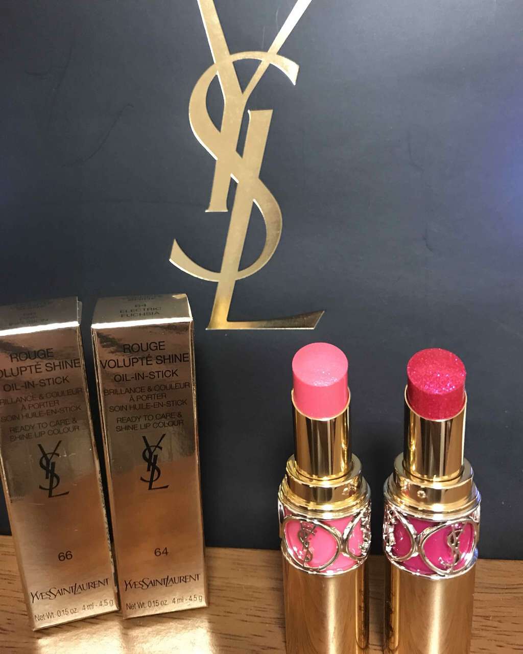 ルージュ ヴォリュプテ シャイン/YVES SAINT LAURENT BEAUTE/口紅を使ったクチコミ(1枚目)