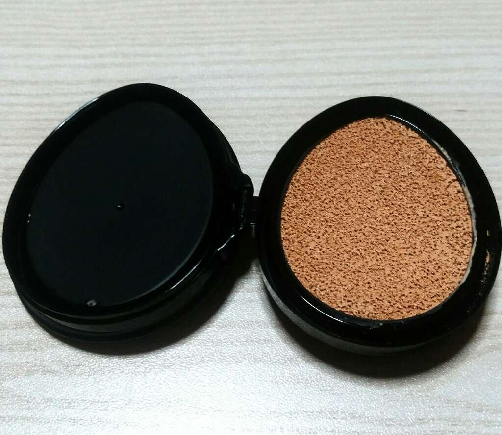 イオン デ クッション/UZU BY FLOWFUSHI/クッションファンデーションを使ったクチコミ(1枚目)