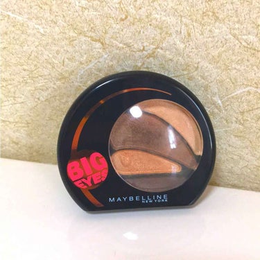 MAYBELLINE
           NEW  YORK

ビックアイ  シャドウ  Wリッド
BR-1(アイシャドウ)

見たまま塗れるアイシャドウです！
定番なカラーが入っていて
使いやすい！