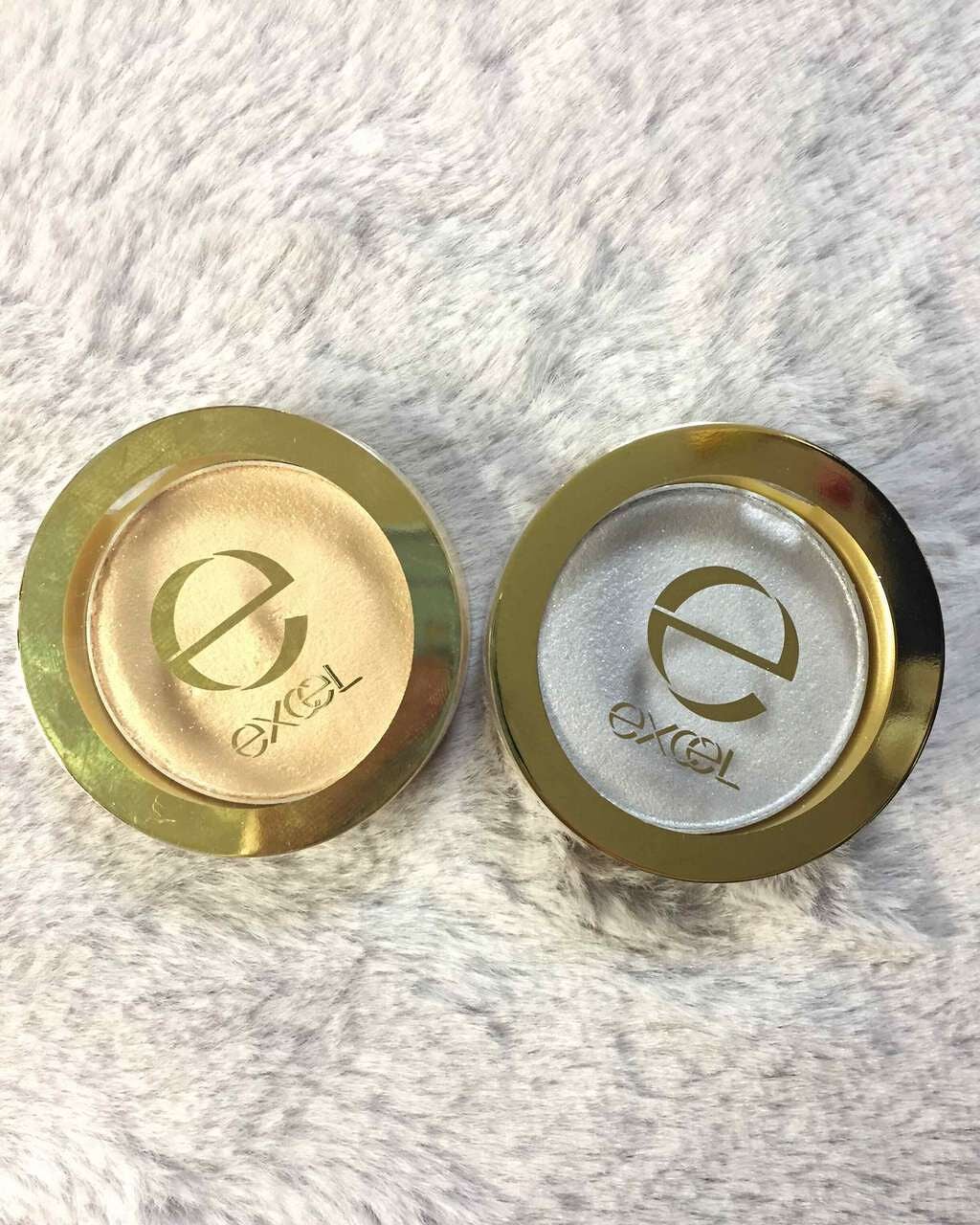 シャイニーシャドウ N/excel/単色アイシャドウを使ったクチコミ(1枚目)