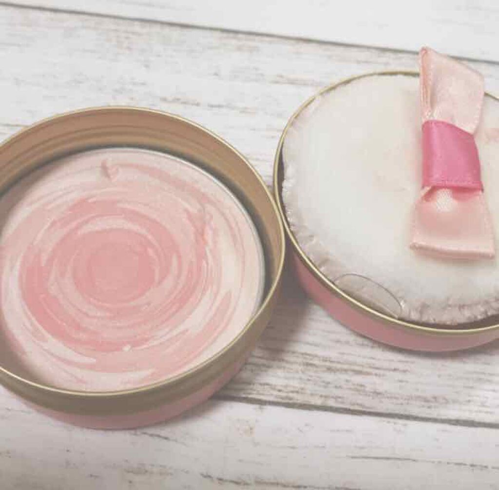 パフ・デ・チーク(フラワーハーモニー)/MAJOLICA MAJORCA/パウダーチークを使ったクチコミ(2枚目)