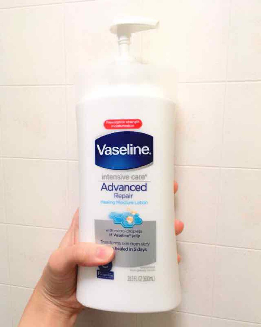 ヴァセリン アドバンスドリペア ボディローション 無香料/ヴァセリン/ボディローションを使ったクチコミ(1枚目)
