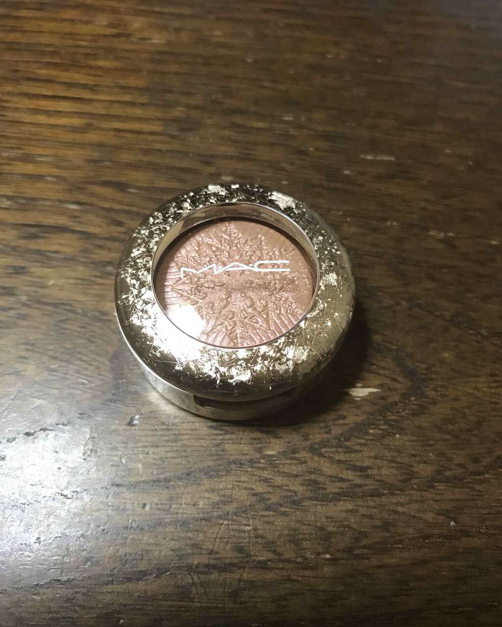 エクストラ ディメンション アイシャドウ/M・A・C/単色アイシャドウを使ったクチコミ(1枚目)