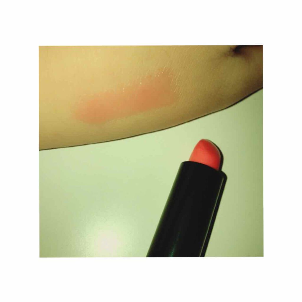 ピュア・ピュア・キッス/MAJOLICA MAJORCA/口紅を使ったクチコミ(2枚目)