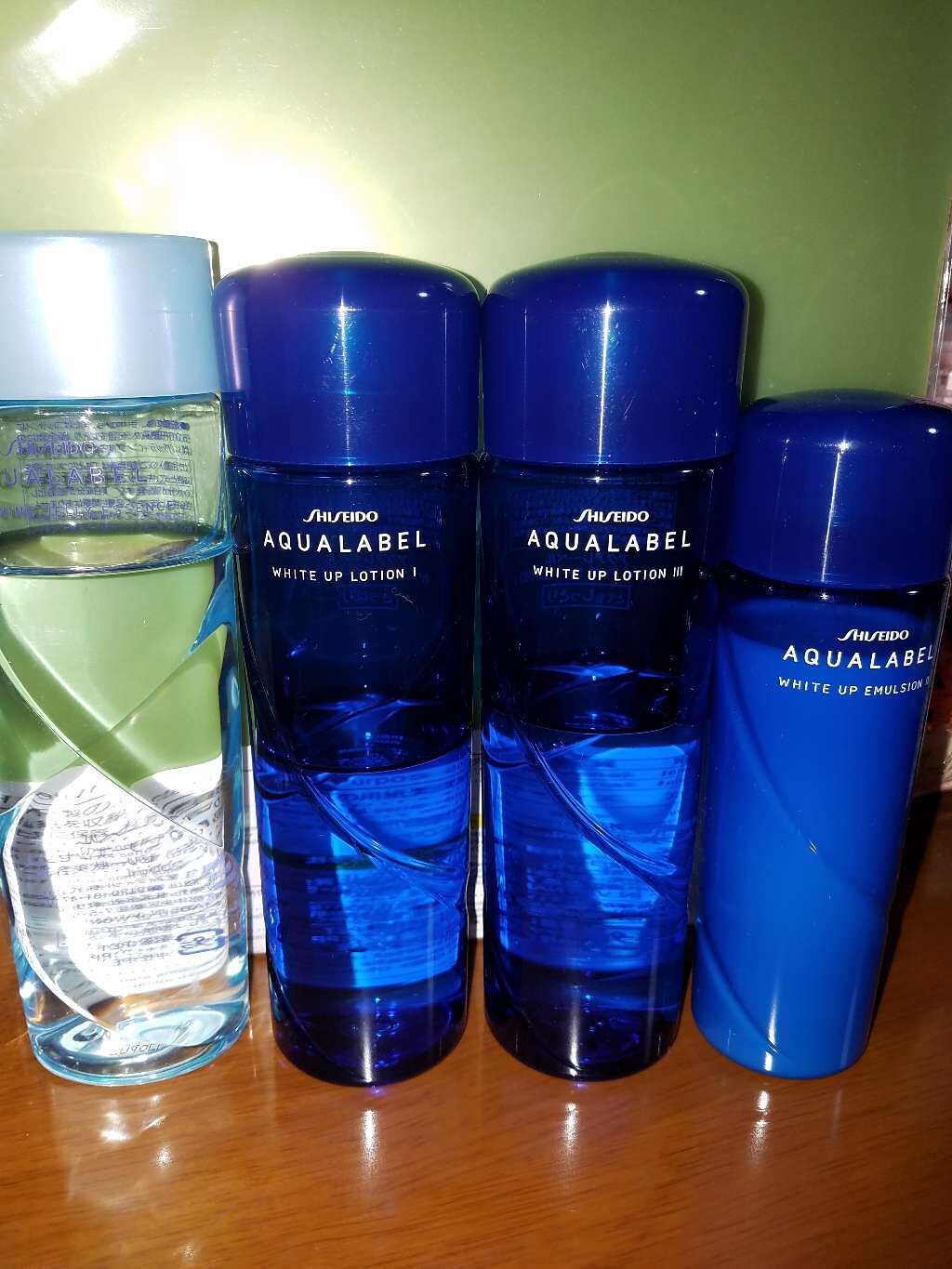 ホワイトニングゼリーエッセンス/アクアレーベル/オールインワン化粧品を使ったクチコミ（1枚目）