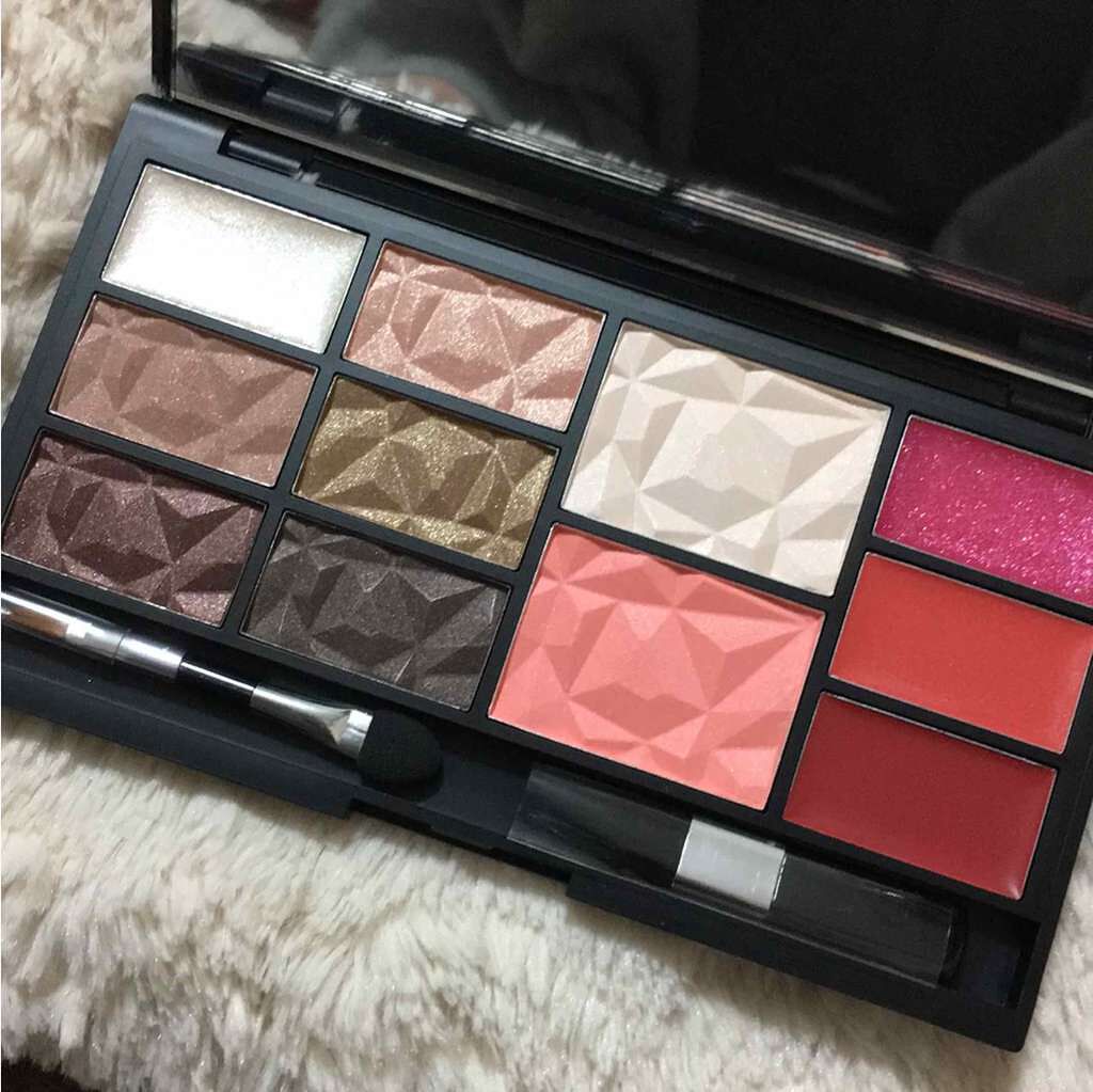 マルチパレット/IT'S DEMO/メイクアップキットを使ったクチコミ(2枚目)