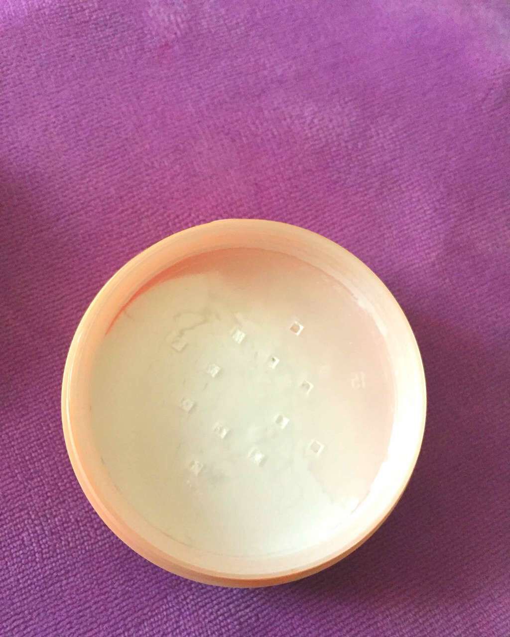 ピーチコットン マルチフィニッシュパウダー/SKINFOOD/ルースパウダーを使ったクチコミ(2枚目)