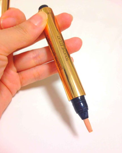 ラディアント タッチ/YVES SAINT LAURENT BEAUTE/リキッドコンシーラーを使ったクチコミ(2枚目)