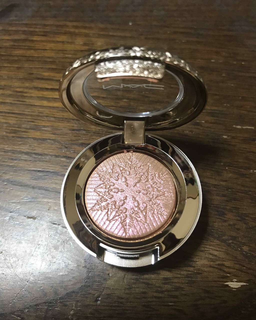 エクストラ ディメンション アイシャドウ/M・A・C/単色アイシャドウを使ったクチコミ(2枚目)