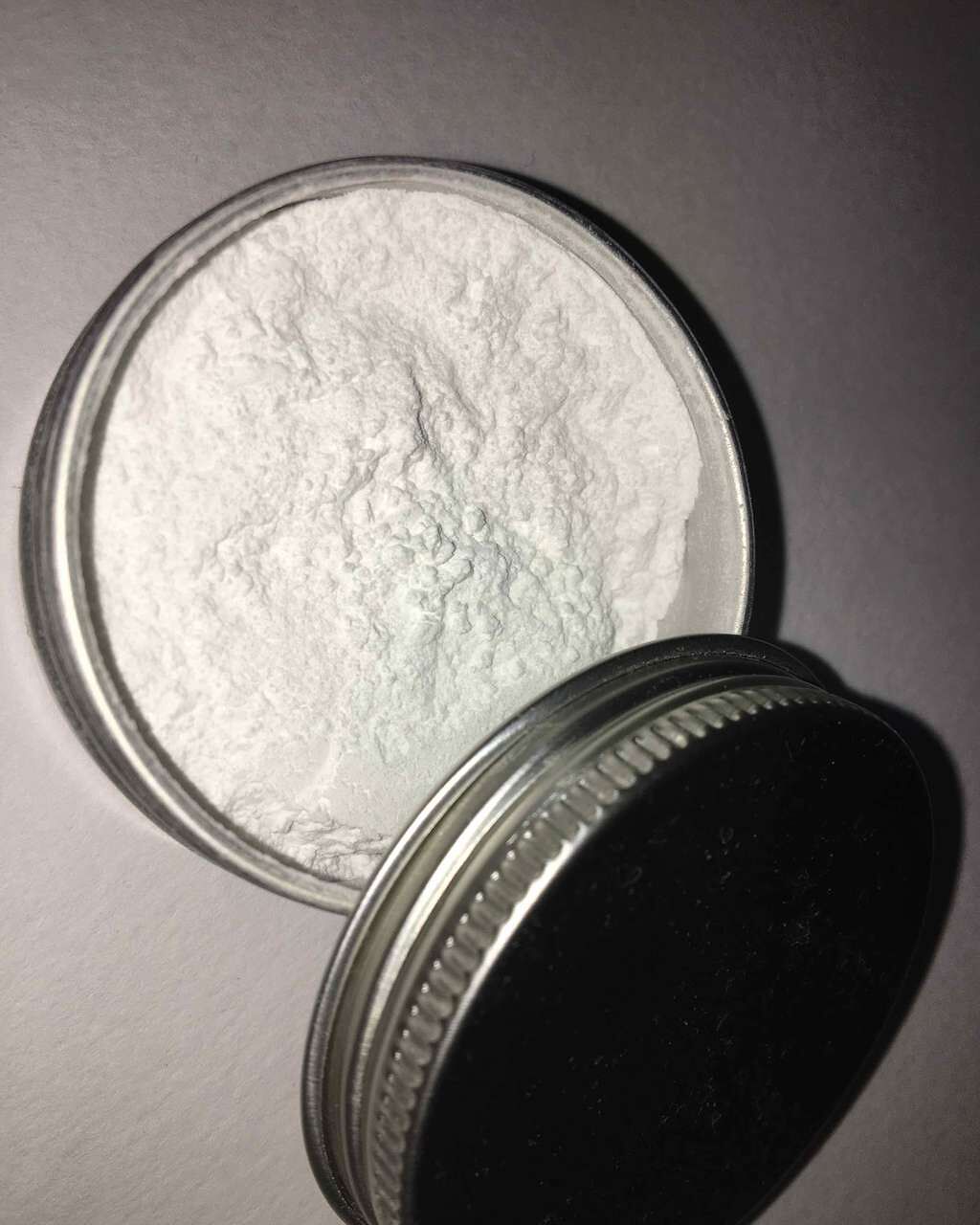 ベビーパウダーEピンク缶/ピジョン/ボディパウダーを使ったクチコミ(2枚目)