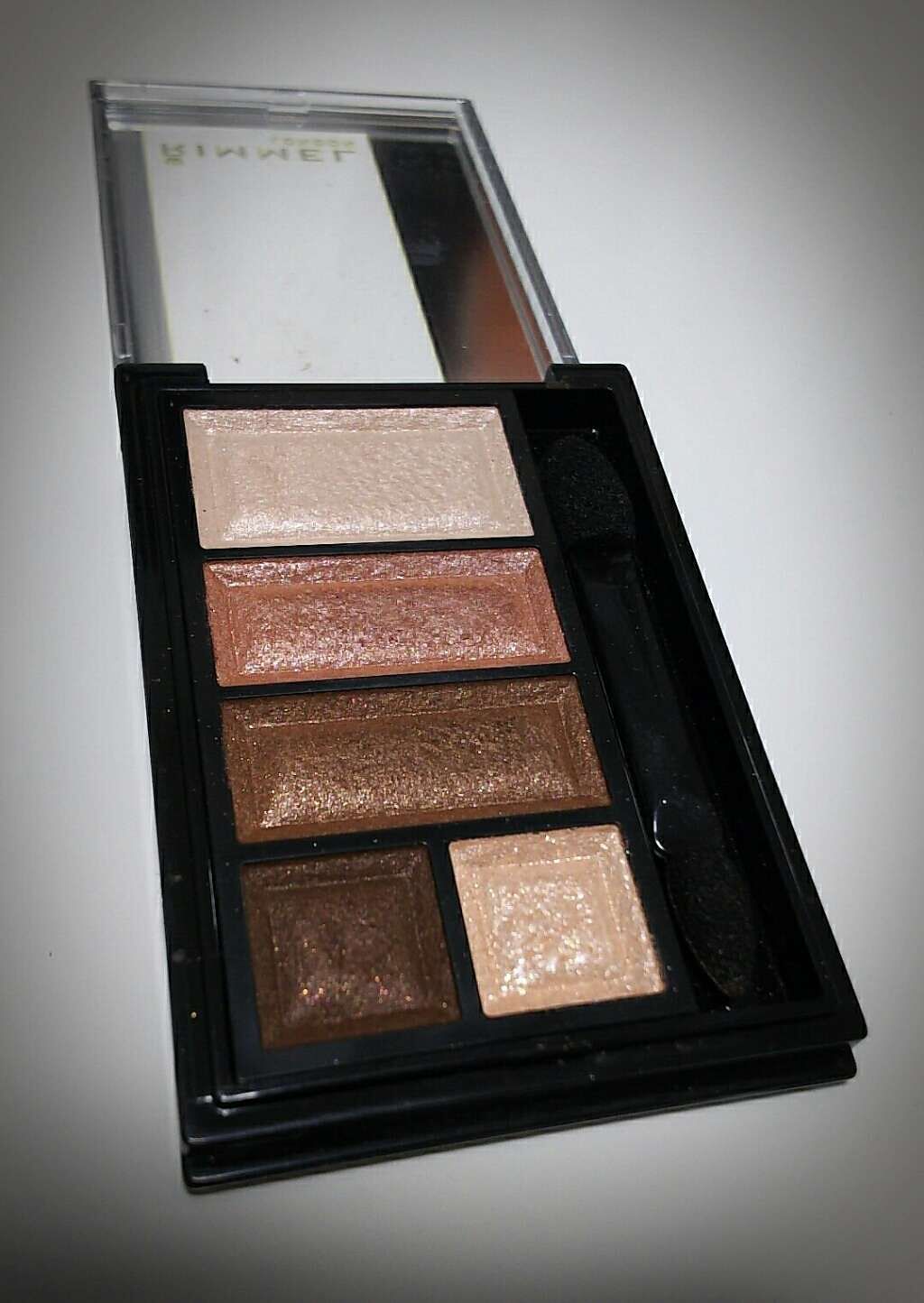 ショコラスウィート アイズ/リンメル ロンドン/アイシャドウパレットを使ったクチコミ(2枚目)