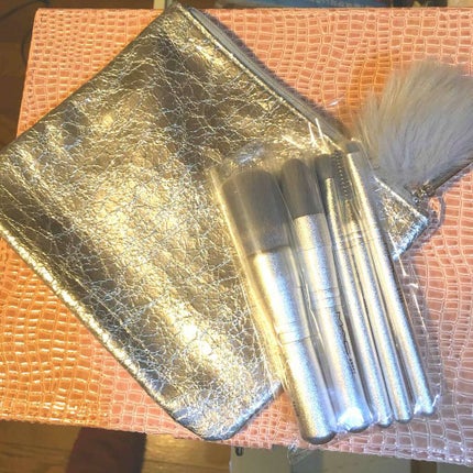 スノーボールブラシキット / ベーシック 【ホリデーコレクション 2017】/M・A・C/メイクアップキットを使ったクチコミ(1枚目)