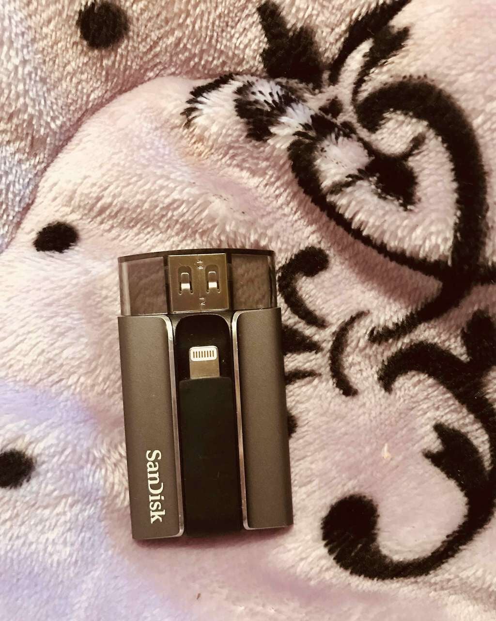 Mizuki on LIPS 「コスメ関係ではないですがすみません😭🙏今回はiPhoneの写真..」(1枚目)