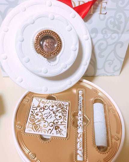 AQ MW メイクアップコフレ VI (クリスマスコフレ 2017)/DECORTÉ/メイクアップキットを使ったクチコミ(3枚目)