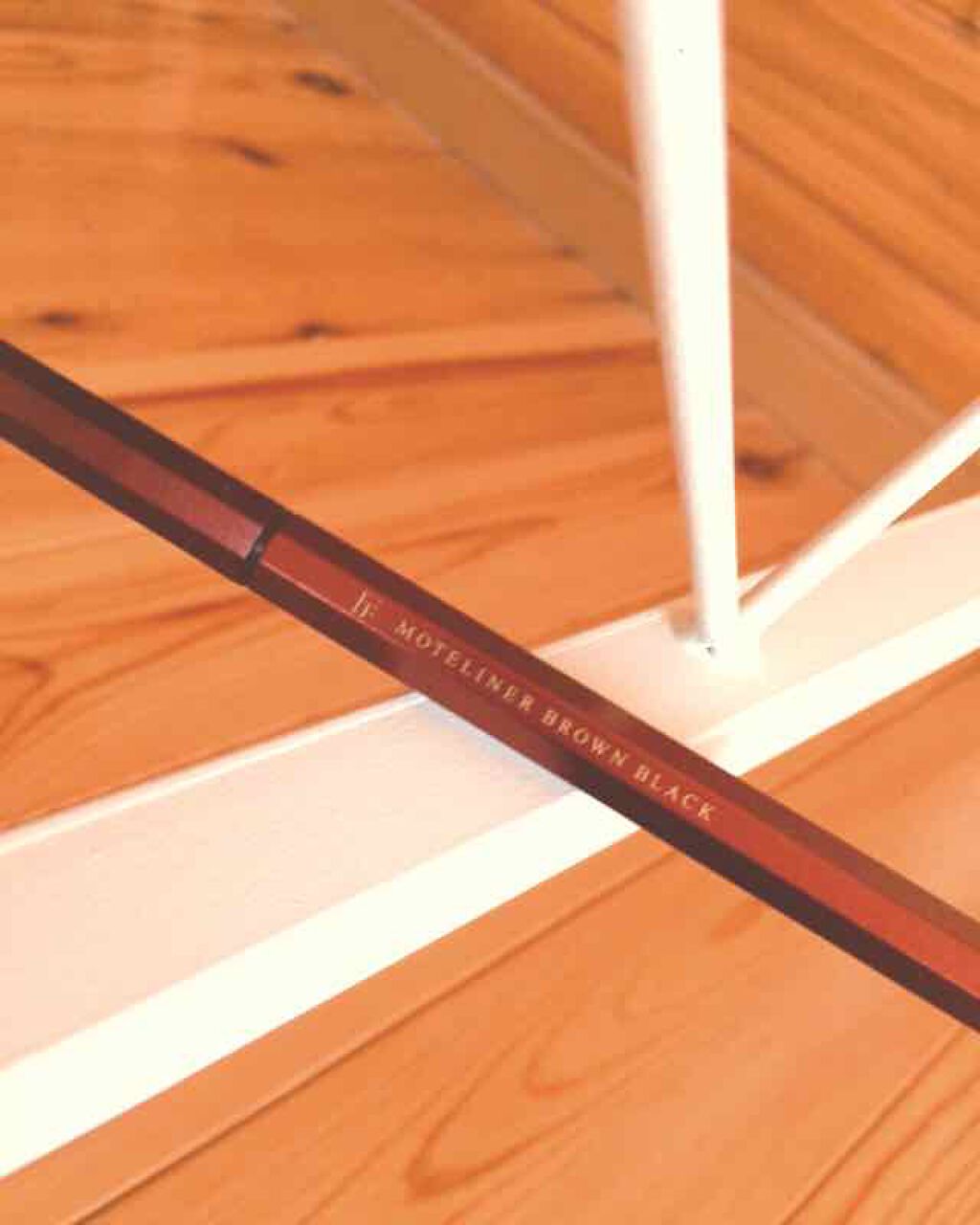 モテライナー リキッド/UZU BY FLOWFUSHI/リキッドアイライナーを使ったクチコミ(1枚目)