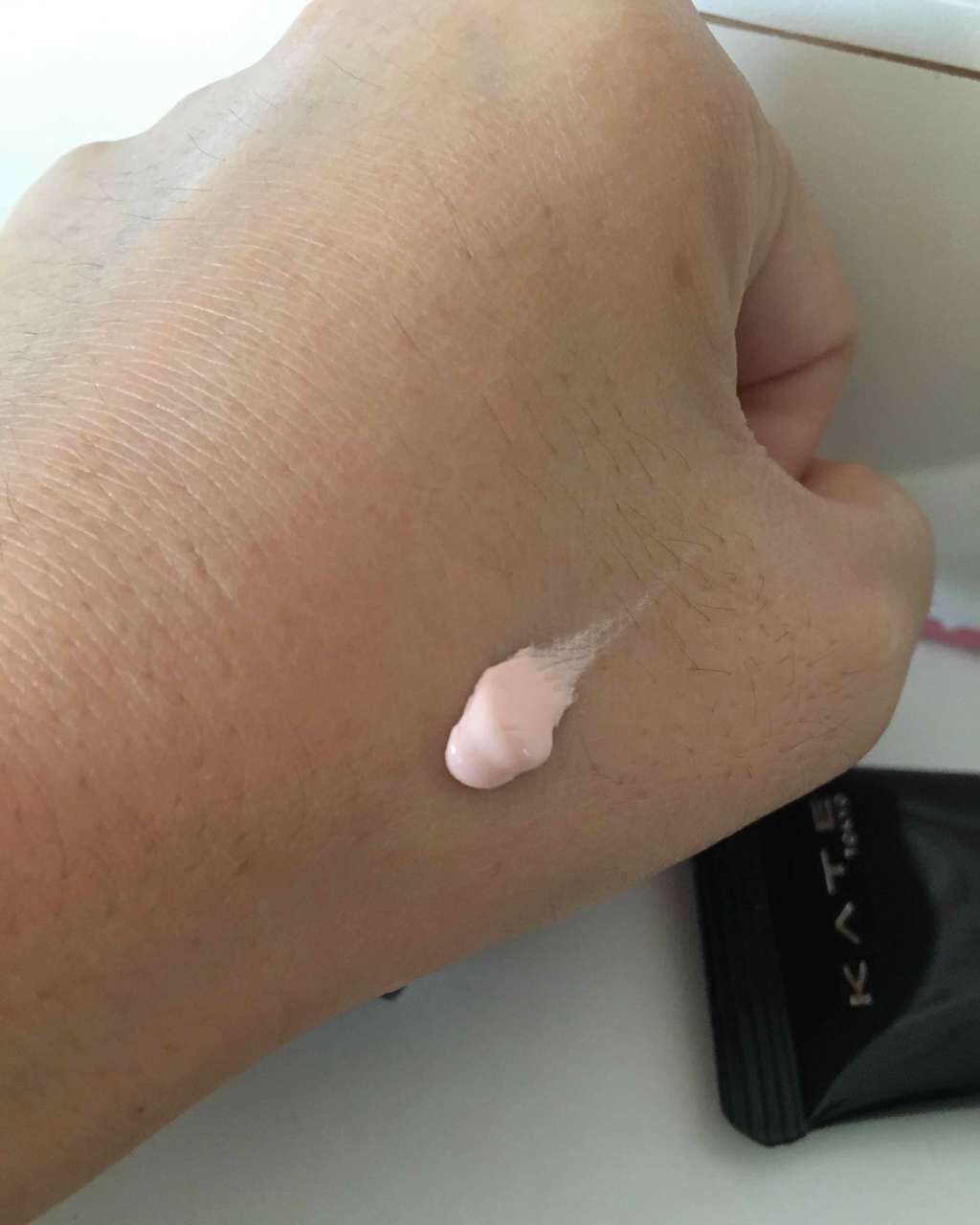 スノースキンCCベース/KATE/CCクリームを使ったクチコミ(2枚目)