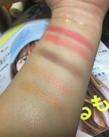 しずか on LIPS 「我慢できず、仕事終わりに色つけちゃいました🤤マルチカラー2色は..」（2枚目）