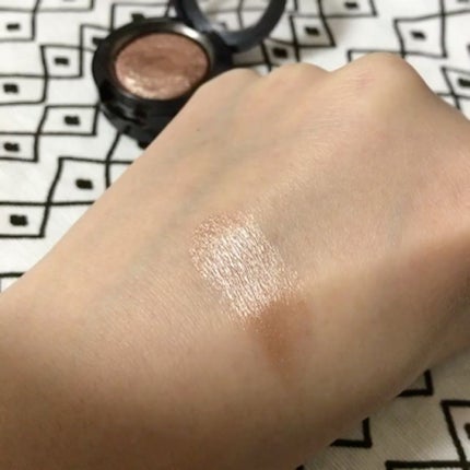 エクストラ ディメンション アイシャドウ/M・A・C/単色アイシャドウを使ったクチコミ(4枚目)