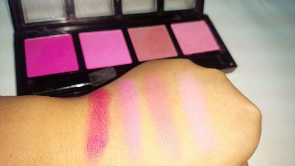 INTENSE BLUSH QUAD /City Cosmetics/パウダーチークを使ったクチコミ(3枚目)