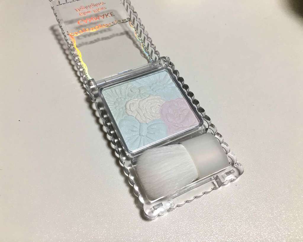 グロウフルールハイライター/キャンメイク/パウダーハイライトを使ったクチコミ(2枚目)