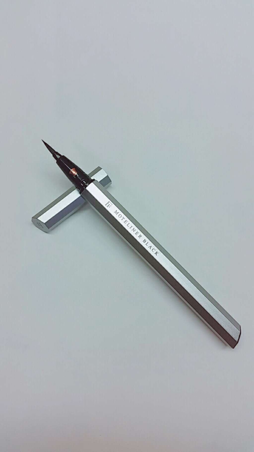 モテライナー リキッド/UZU BY FLOWFUSHI/リキッドアイライナーを使ったクチコミ(2枚目)