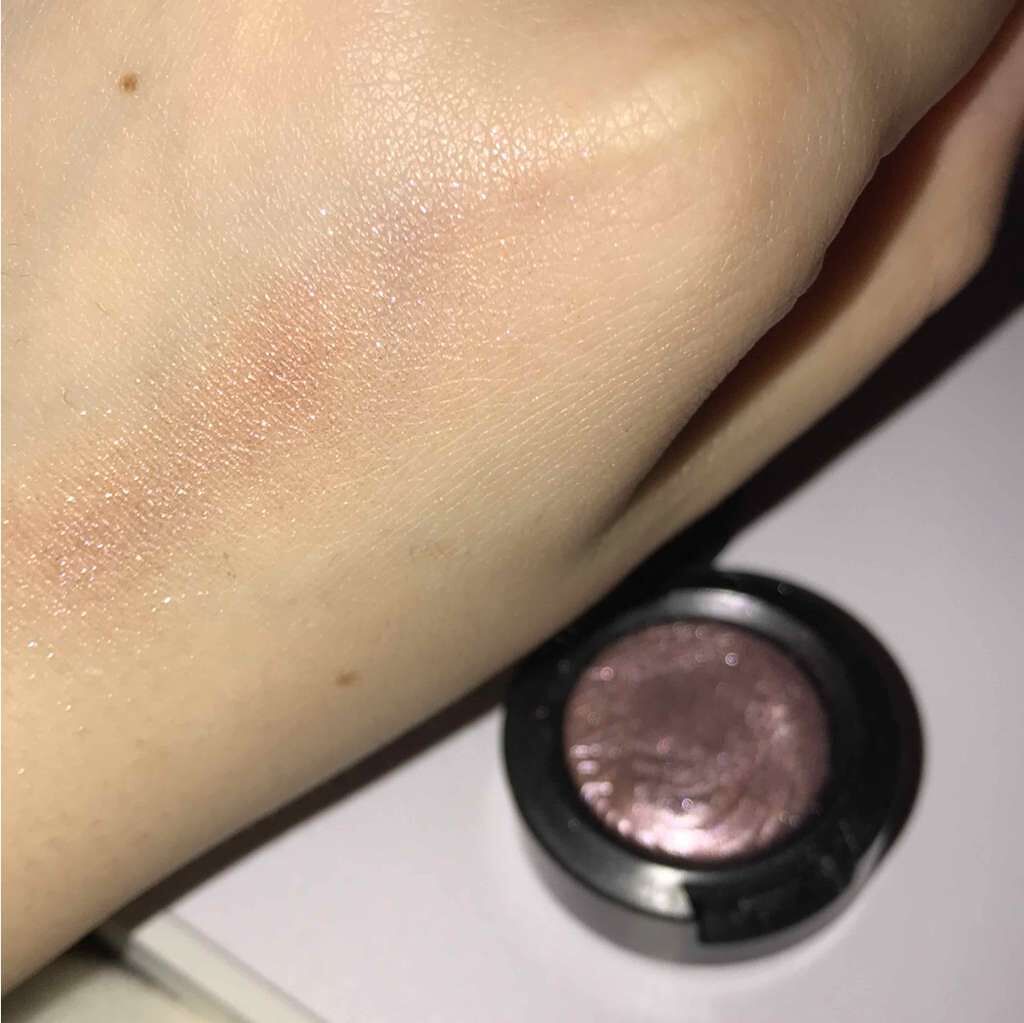 スモール アイシャドウ/M・A・C/単色アイシャドウを使ったクチコミ(3枚目)