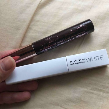 ☞ KATE lash maximizer WHITE
☞ ヒロインメイク ボリューム&カールマスカラ
アドバンスフィルム 02番ブラウン

今日は最近のまつげ事情を紹介します✌︎
普段仕事用のメイクは