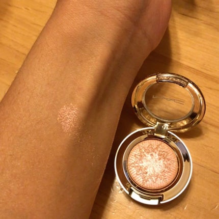 エクストラ ディメンション アイシャドウ/M・A・C/単色アイシャドウを使ったクチコミ(1枚目)